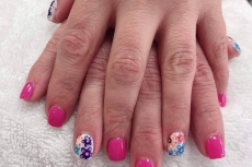 colorful-nails-and-spa-37